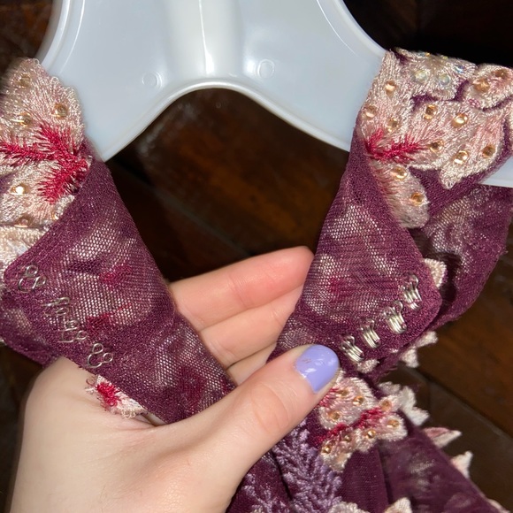 Only worn once and looks brand new!! - Picture 8 of 8